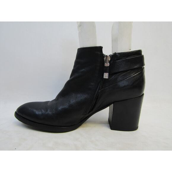 Alberto Fermani Womens Sz 39.5 EUR Black Leather Zip Ankle Fashion Boots Bootie - Picture 2 of 11